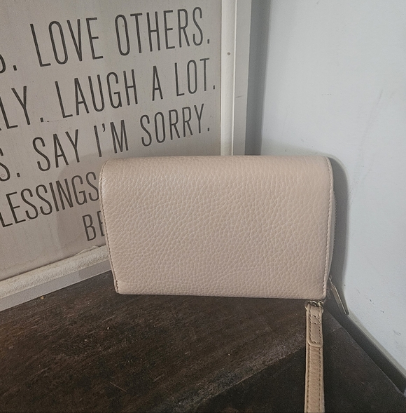 Tory Burch Blush Pebbled Leather Wristlet - Picture 2 of 6